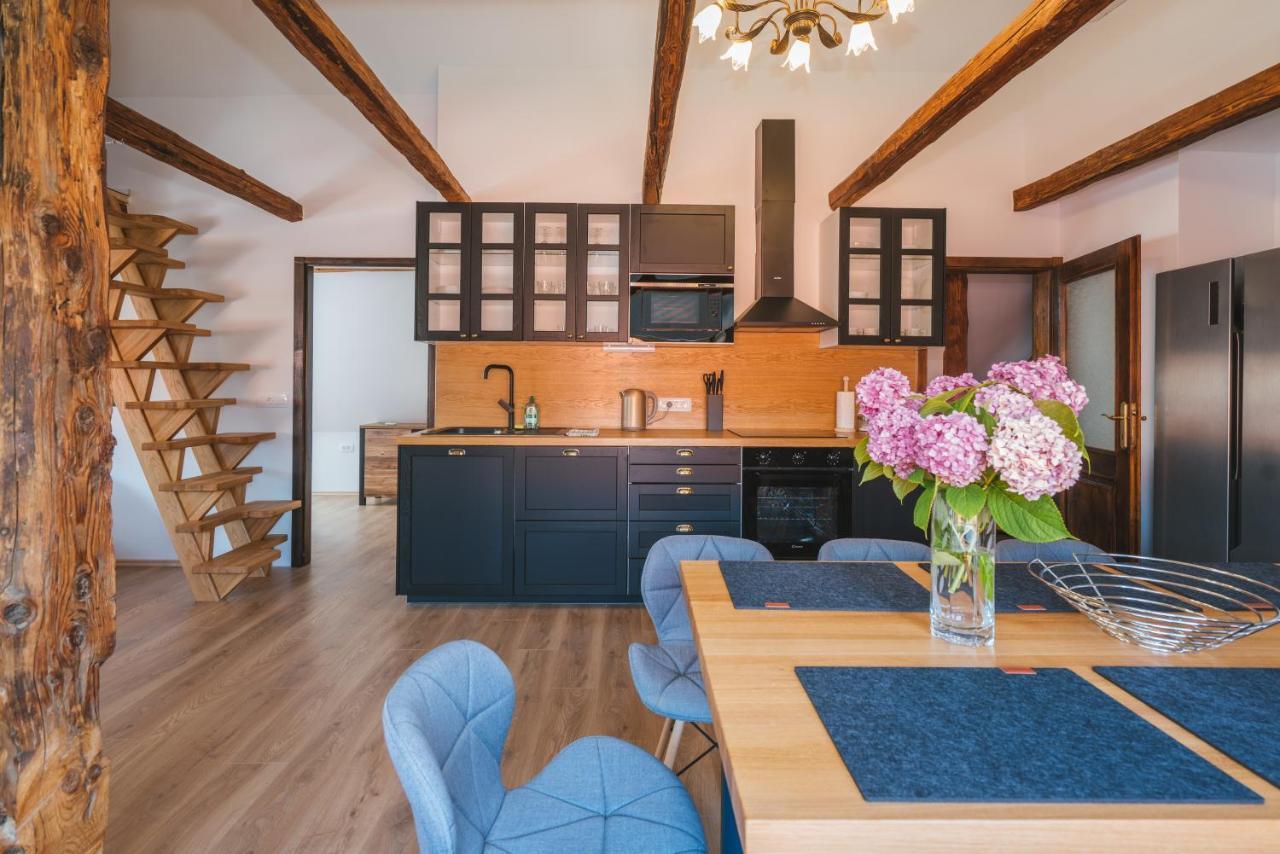 Stol Apartments Zirovnica Extérieur photo