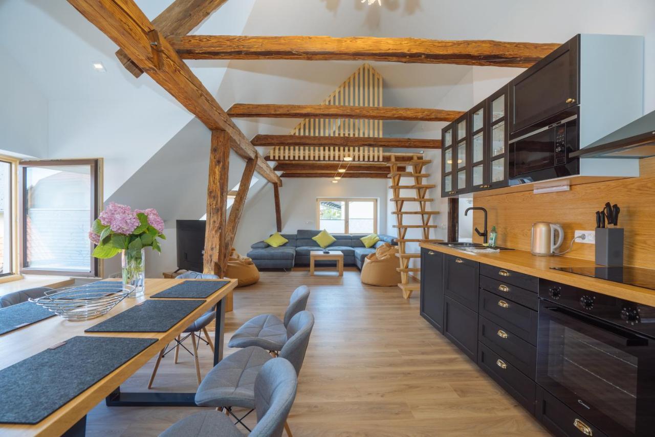 Stol Apartments Zirovnica Extérieur photo